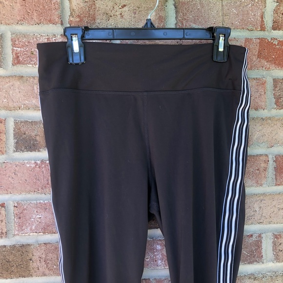 Avia grey & black with white stripes active leggings Like New - 2 pair bundle - Picture 12 of 16